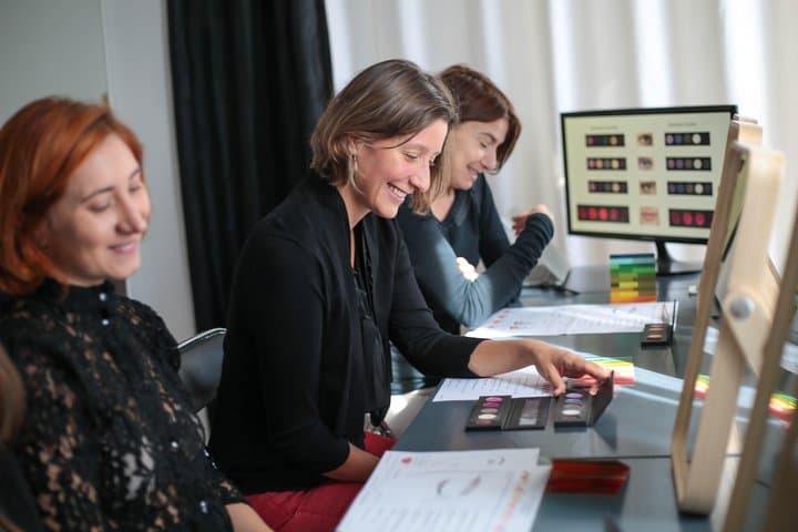 MAKEUP COURSE with colorimetry analysis
