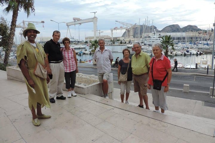 Visit of La Ciotat: Humorous | Instructive | Old Center