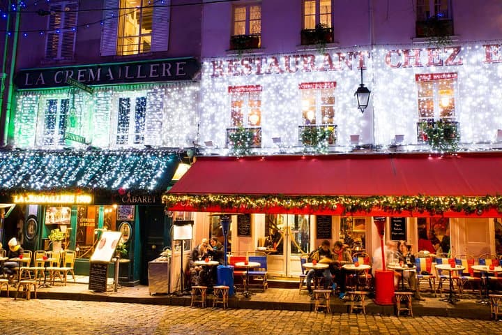 Night Photography Tour in Montmartre