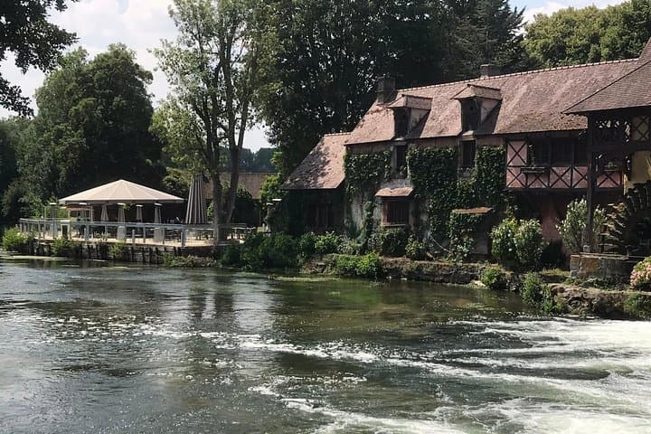 Lunch in a lovely Setting