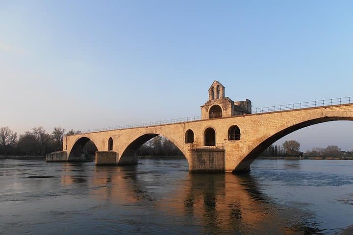 The legendary Avignon bridge