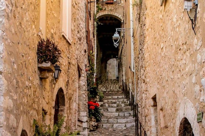 Saint-Paul de Vence - stairs
