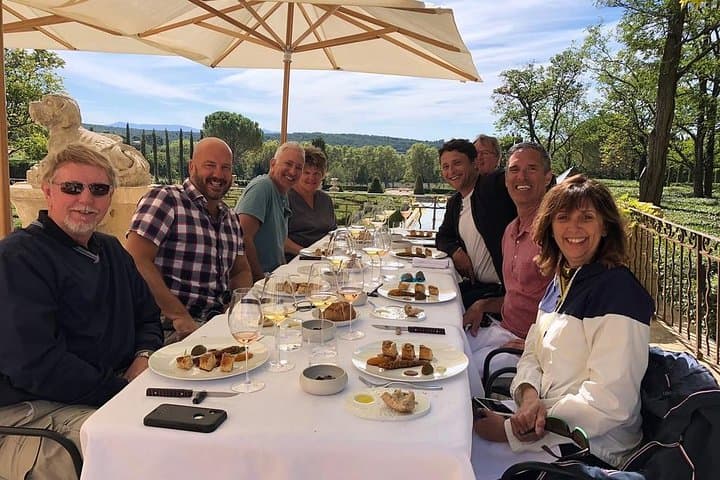 Highlights of Provence : food, wine and seaside in Cassis and Aix