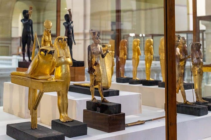 Day tour to Old Egyptian Museum and Khan Khalili Bazaar
