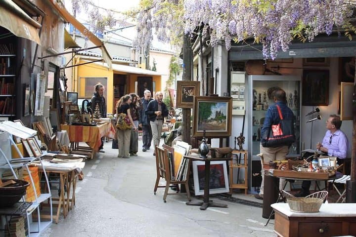 Charming Saint Ouen flea market