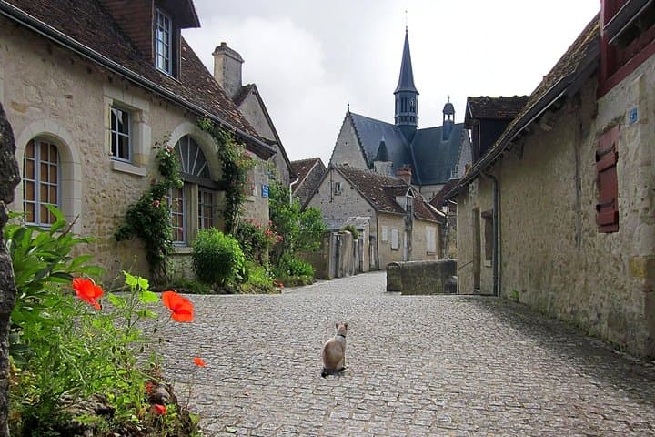 Montresor Village
