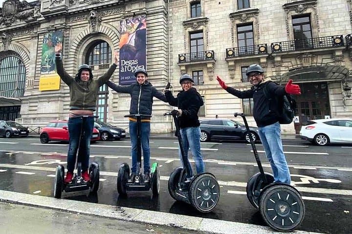 Private Tour: Discover Paris with Local, 3 hours on a Segway