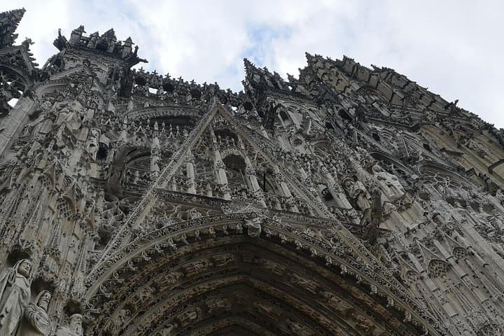 Private Tour: Rouen and Giverny Day Trip from Bayeux