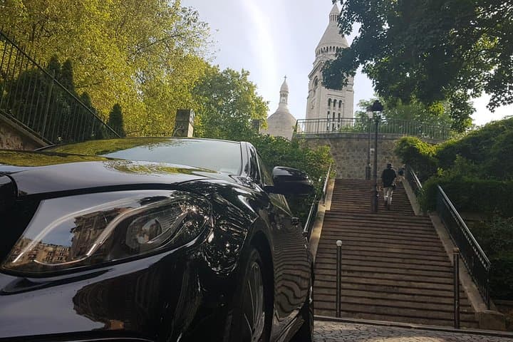 Private Tour in Montmartre with Team City Cab