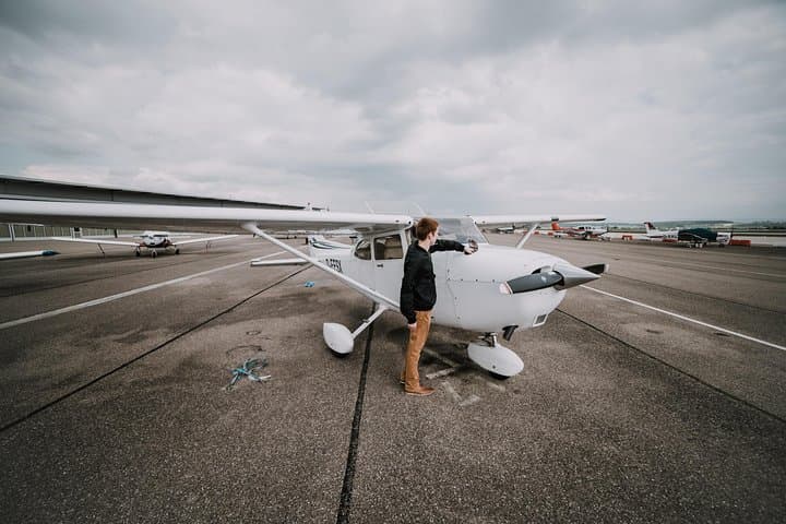 Private Sightseeing Flight above Toulouse and the Great Pyrenees