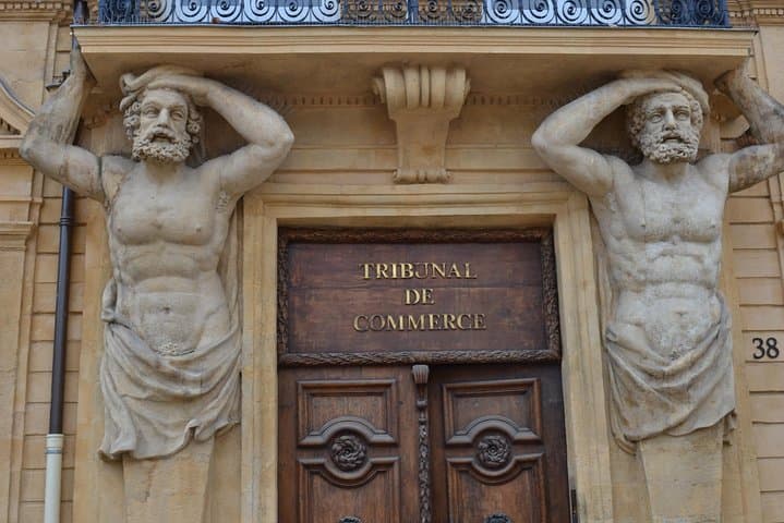 Guided Tour in Aix-en-Provence: Historical Old City