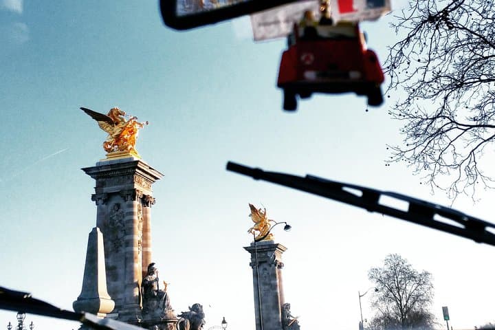 Paris Private Tour: Romantic Tour in a 2CV