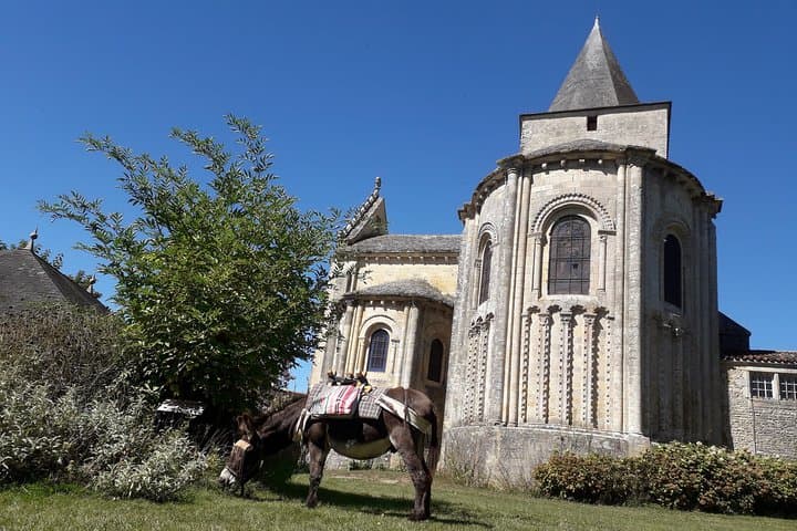 Jazeneuil and its Romanesque church
