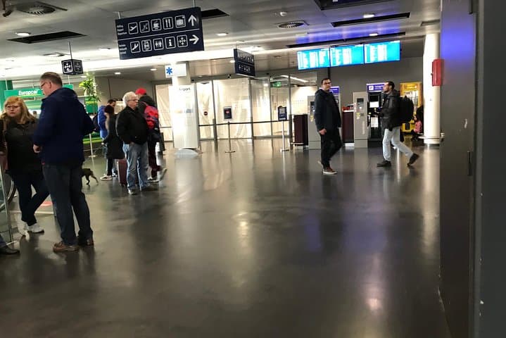 Private transfer - Personal driver Paris Orly Airport (ORY)