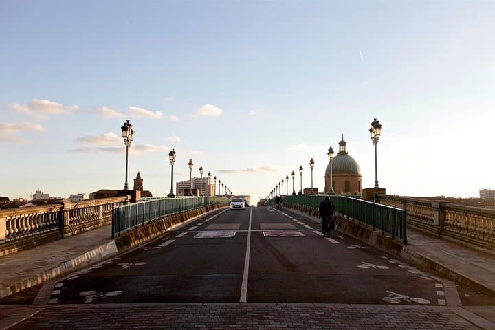 Toulouse: Private guided walking tour