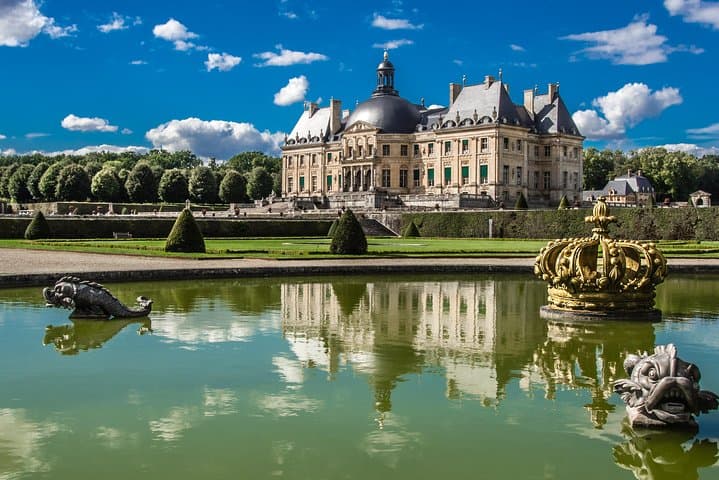 Vaux gardens side