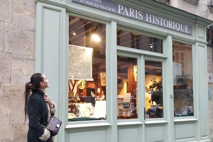Walking tour with private guide Marais and its mansions + pastry 2h
