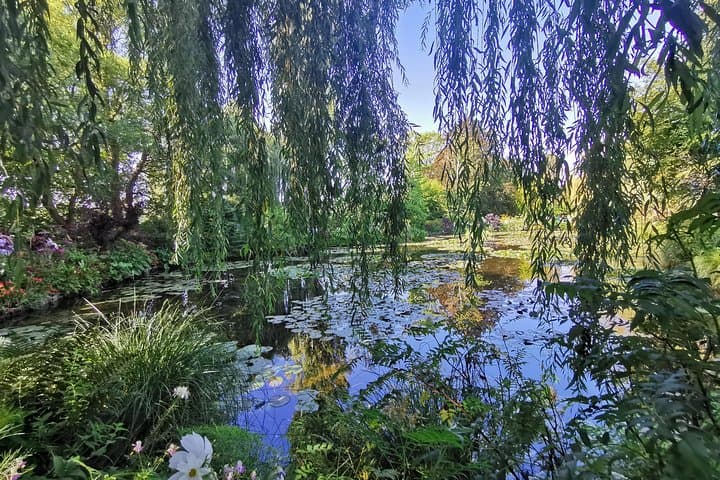Giverny & Rouen Private Tour from Paris