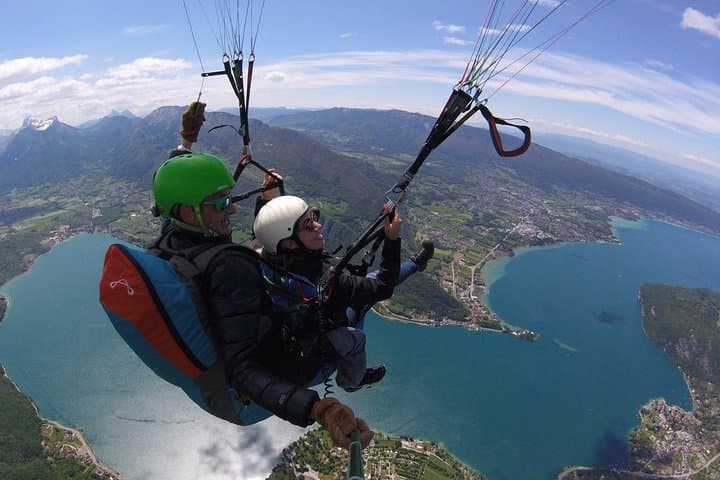Sensation paragliding flight over the magnificent Lake Annecy