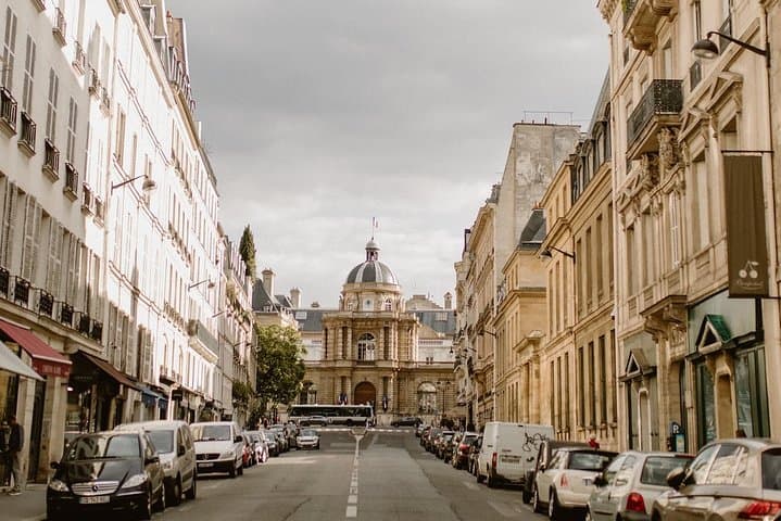 Private Tour in the Saint-Germain Area: Walk and Savour French Delights