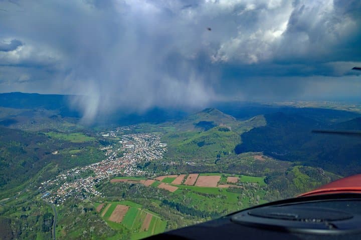 1-Hour Sightseeing Flight around Châteaux de la Loire
