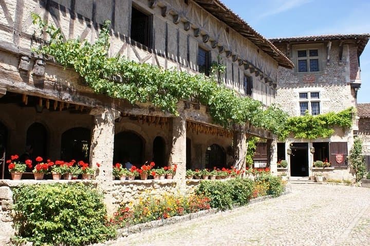 Beaujolais & Perouges Medieval Town - Private Tour - Full Day from Lyon