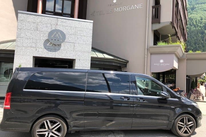 Private Transfer from Geneva Airport to La Plagne