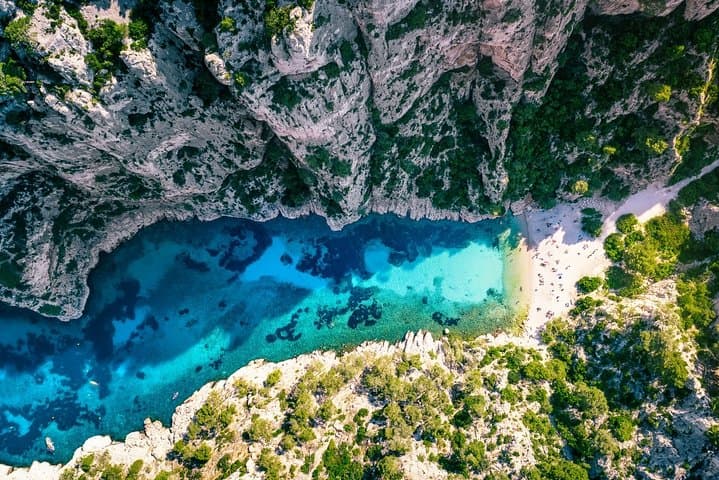 Aix en Provence and Cassis full day private tour