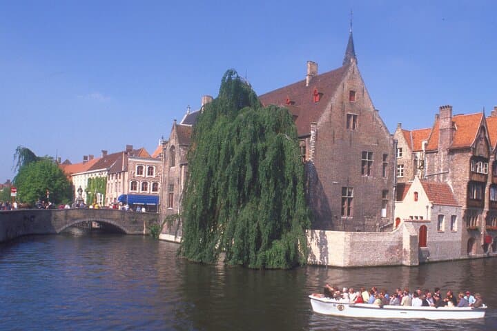 Private Day Trip to Bruges from Paris with Driver Guide