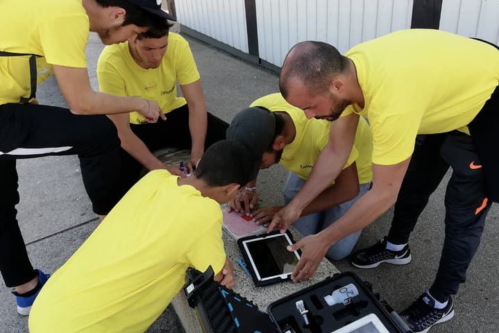 Outdoor escape game