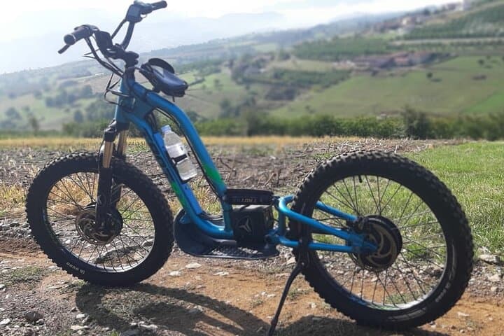 Electric scooter ride in the West of Lyon