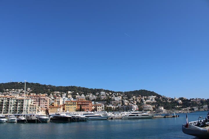 Nice Private Walking Tour with a Local