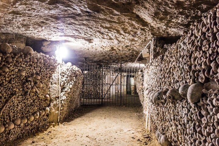 Paris Catacombs Tour with Restricted Areas