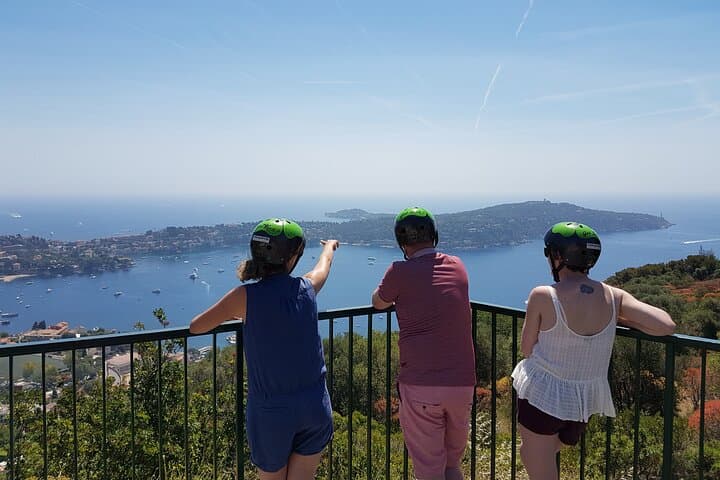 Prenez de la hauteur et admirez le Cap Saint Jean et Villefranche-Sur-Mer !