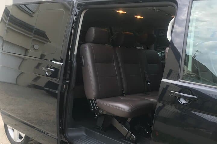 Private Transfer from Beauvais Airport (BVA) to Disneyland Paris