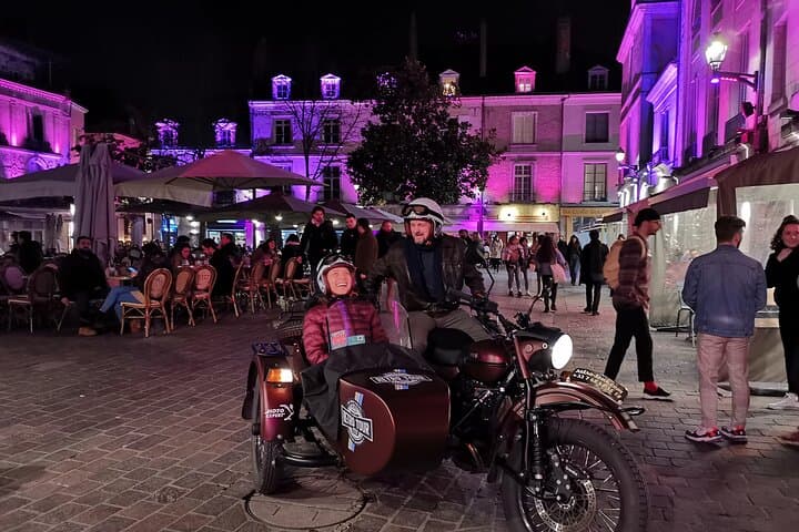 Romantic night sidecar ride with tasting
