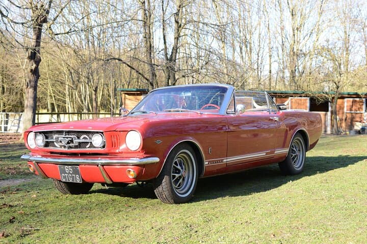 Classic car rental in Chantilly