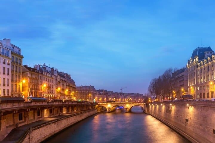 Paris 4 hour Private Night Tour with Hotel pickup & Drop