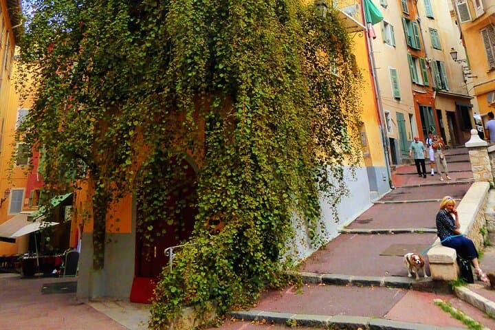 A Writer's Guide to Nice: An Audio Tour of the Old Town