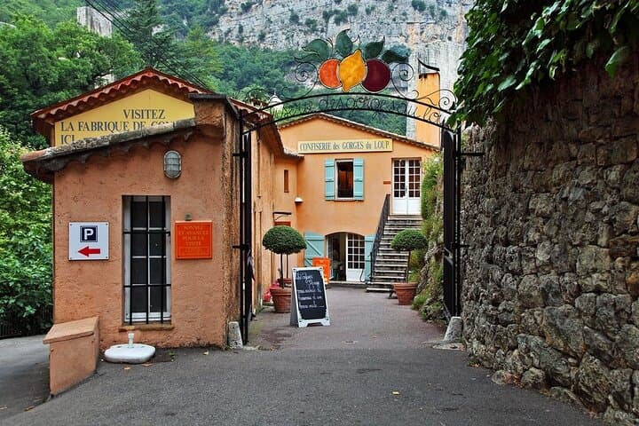Half-Day Private Tour of Grasse and its Surroundings