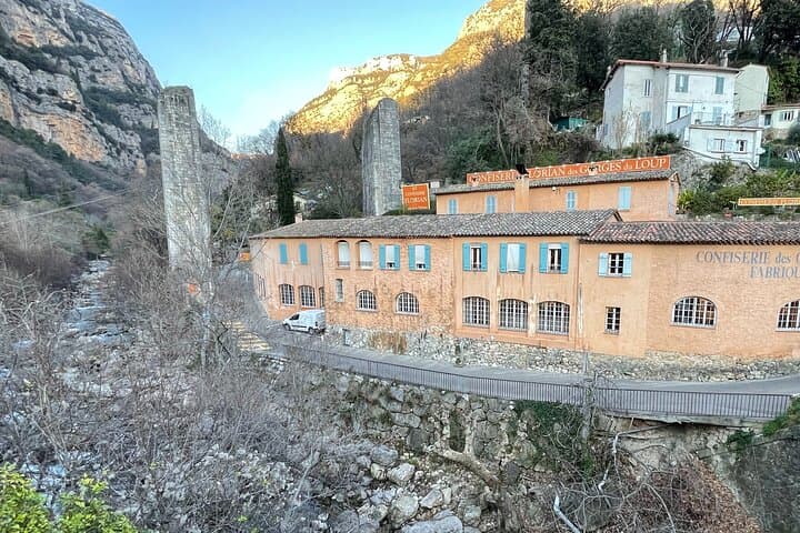 Half-Day Private Tour of Grasse and its Surroundings