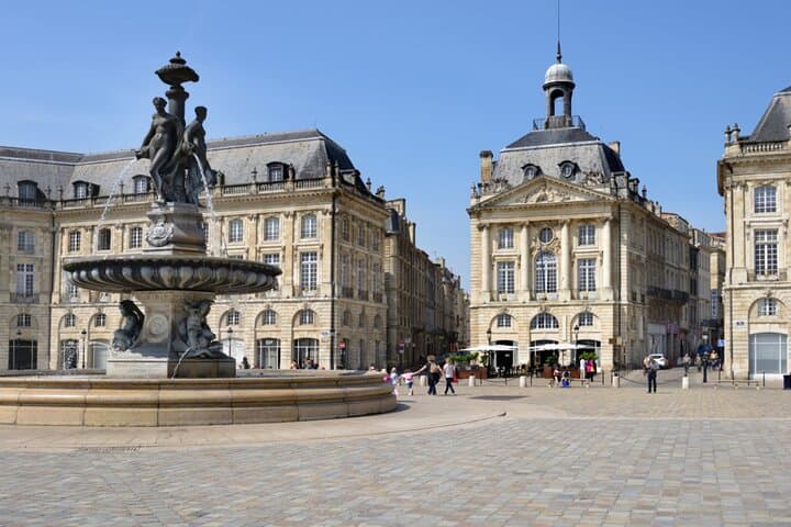 Bordeaux Mystery Quest: Self-Guided UNESCO Walk