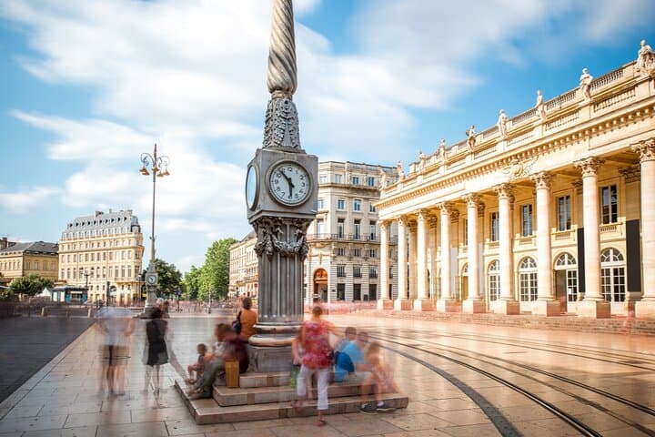 Bordeaux Mystery Quest: Self-Guided UNESCO Walk
