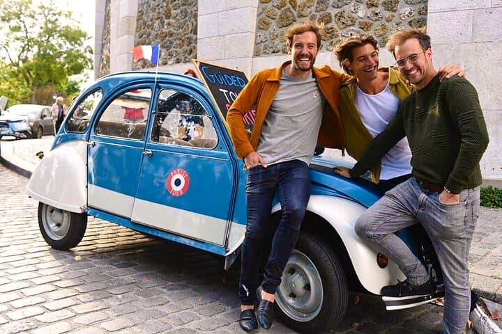 Vintage 2CV Adventure: 1 Hour 30 min Paris Secrets Tour
