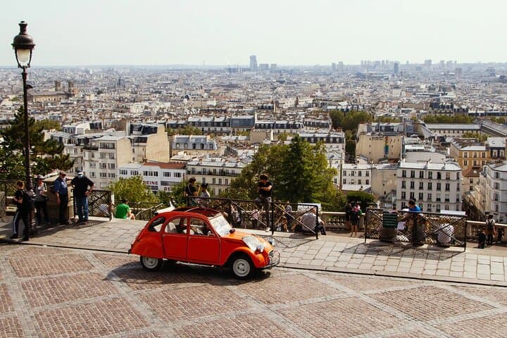 4 hours Private Tour at Marais and Montmartre in Paris with Hotel pickup