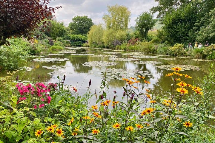 Giverny Half-Day Small-Group Tour from Paris – Max 7 Guests