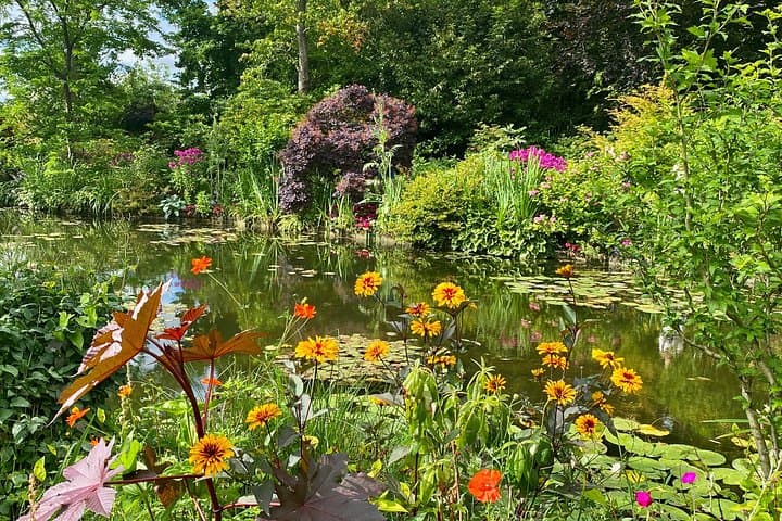 Private Giverny Monet’s House & Gardens Half-Day Tour from Paris