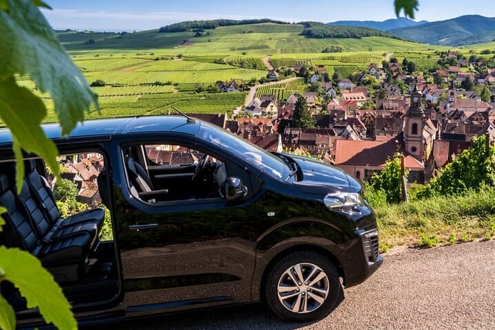 Private Minivan transfer from Strasbourg area to Frankfort Airport