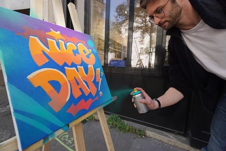 A little bit of spraycan to finalize the lettering!