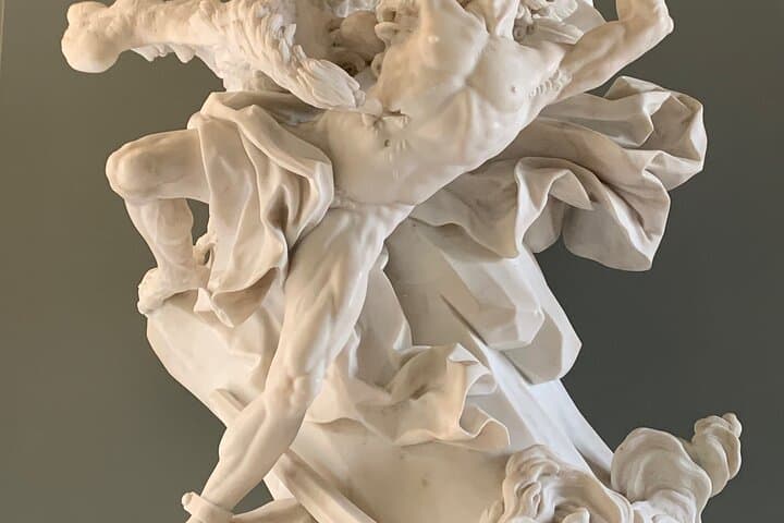 The Louvre: art and love.